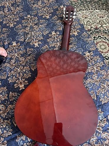 спорт залы: Классическая акустическая гитара 4/4 - Тип: классическая, нейлоновые — 1