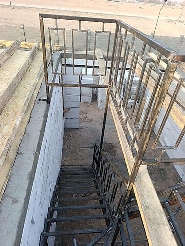 цена гранит: Металлическая лестница Наружные, Бесплатный замер, Форма лестницы: Много-маршевая — 2