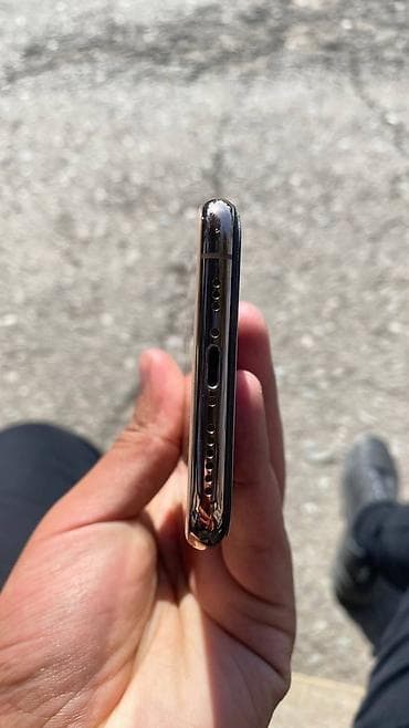 Техника и электроника: IPhone Xs, Б/у, 256 ГБ, Золотой, Чехол, 74 % — 5