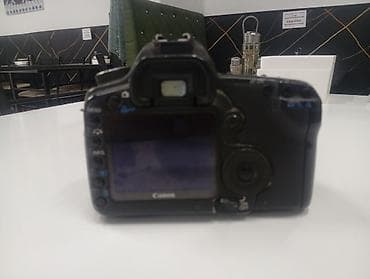 canon видеокамера: Зеркальная фотокамера Canon EOS 5D Mark II с объективом Canon EF — 4