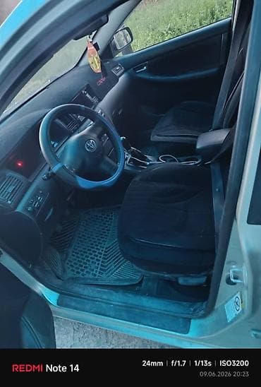 колв 3: Toyota Corolla: 2004 г., 1.6 л, Механика, Бензин, Универсал — 5