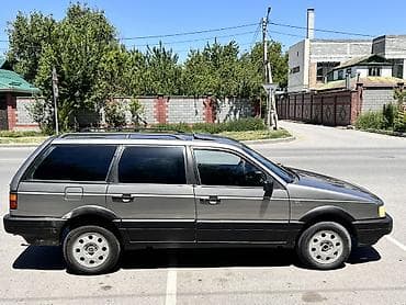 обмен на квартира: Volkswagen Passat Variant: 1988 г., 1.8 л, Механика, Бензин, Универсал — 3