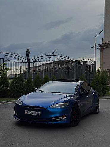 Tesla Model S: 2015 г., Электромобиль, Лифтбек — 1