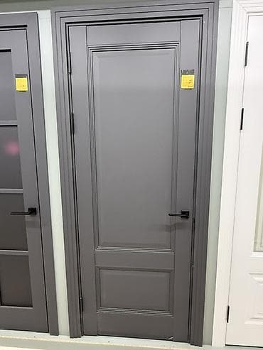 Межкомнатная дверь в современном классическом стиле, цвет графит