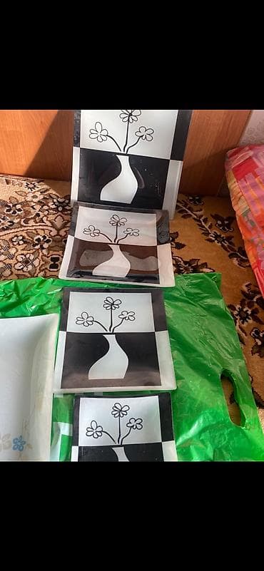 marvel legends: Тортница комплект 
Или для салата 
 
Сост отл — 1