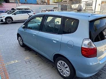 Продажа авто: Honda Fit: 2004 г., Автомат, Бензин, Хэтчбэк — 5