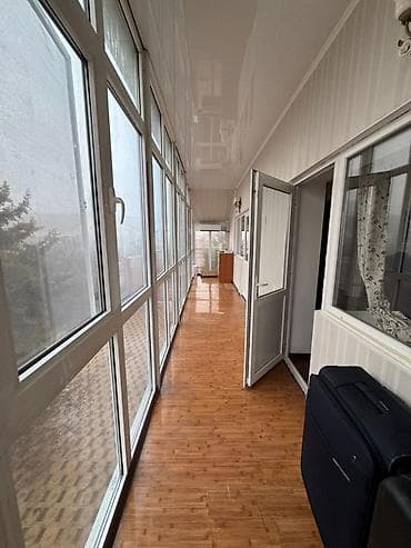 220 м², 8 бөлмө, Балкон айнектелген, Забор, тосулган — 6