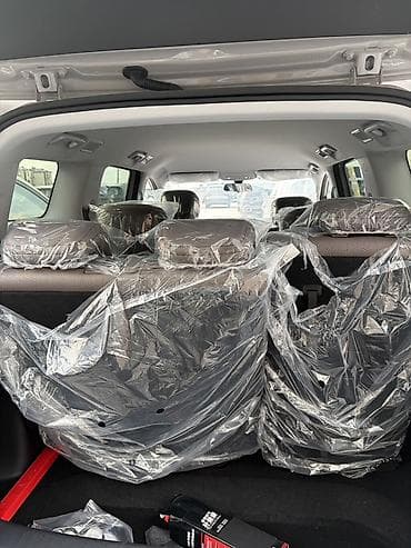 капитан: Wuling Starlight 730 EV。7‑местный семейный MPV. Кузов и дизайн: - — 6