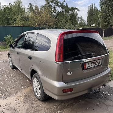 Унаа сатуу: Honda Stream: 2002 г., 1.7 л, Кол менен иштөөчү, Бензин, Универсал — 4