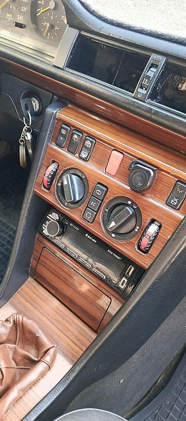 пл: Mercedes-Benz E-Class: 1996 г., 2.2 л, Механика, Бензин, Универсал — 3