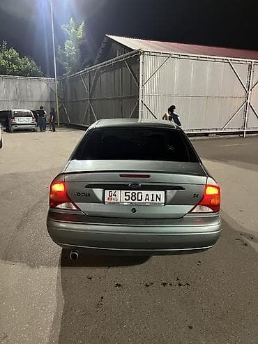 forester 2003: Ford Focus: 2004 г., 2 л, Механика, Бензин, Седан — 4