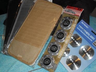 автомобильные аксессуары: 1. Верхний ряд мигающие AUDI=20 сом. Второй ряд NISSAN=50 сом — 3