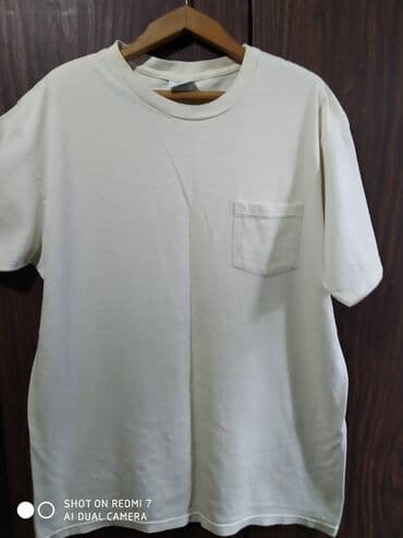 винтажные одежды: Мужская одежда б/у: рубашки, футболки, безрукавка, олимпийки. от — 8