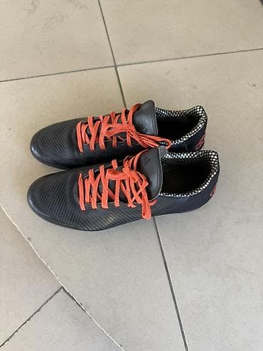 сороконож: Срочно продаю почти новый косяков нет Футбольные бутсы adidas — 2