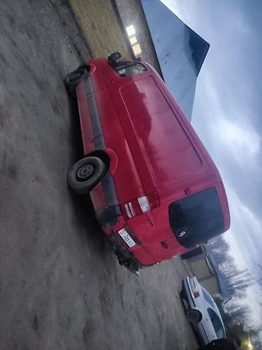 не нахаду: Легкий грузовик, Mercedes-Benz — 5