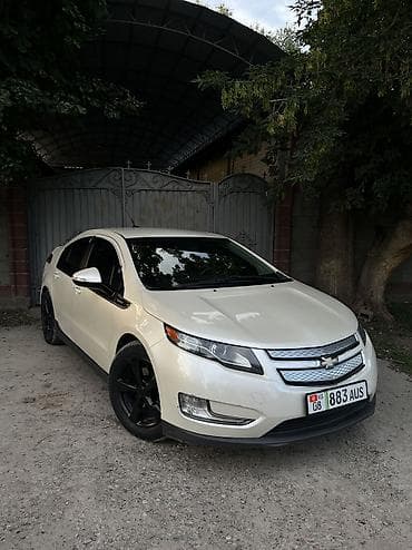 обмен дома: Chevrolet Volt: 2013 г., 1.4 л, Вариатор, Электромобиль, Хэтчбэк — 2