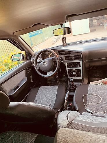 Унаа: Daewoo Nexia: 2010 г., 1.5 л, Кол менен иштөөчү, Бензин, Седан — 10