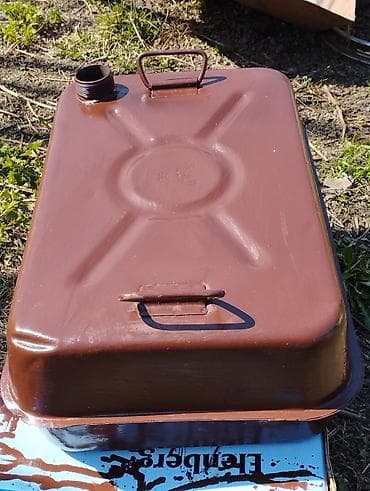 гераторный насос: Канистра для бензина. 40 литров. Советская — 1