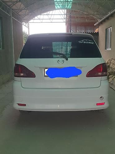 японские трактор: Toyota Ipsum: 2003 г., 2.4 л, Автомат, Бензин, Минивэн — 2