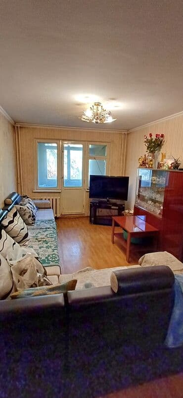 продаю квартиру район 9микрарайон: 3 бөлмө, 58 м², 104-серия, 2 кабат — 2