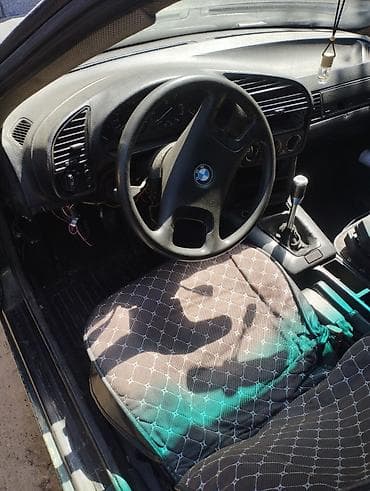 морда: BMW 3 series: 1990 г., 2 л, Механика, Бензин, Седан — 5