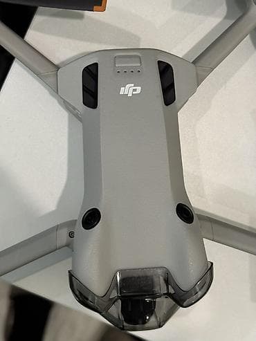 Дроны: DJI Mini 4 Pro Fly More Combo Что входит: - Квадрокоптер ультралёгкий — 2