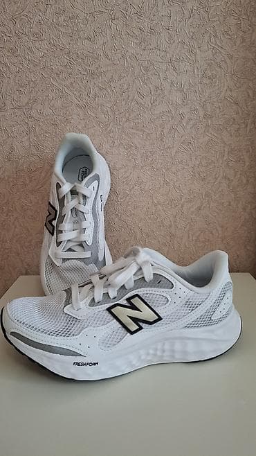 Личные вещи: Кроссовки New Balance

Новые оригинал размеры 38,39 .ЦЕНА: 10000сом — 9