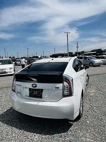 стояночный тормоз: Toyota Prius: 2014 г., 1.8 л, Вариатор, Гибрид, Лифтбек — 3