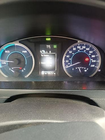 lexus is 200: Toyota Camry: 2017 г., 2.5 л, Автомат, Гибрид, Седан — 8