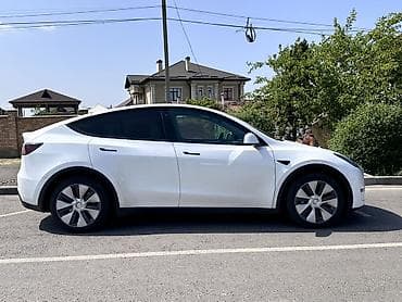 Tesla: Tesla Model Y: 2023 г., Автомат, Электромобиль, Кроссовер — 3