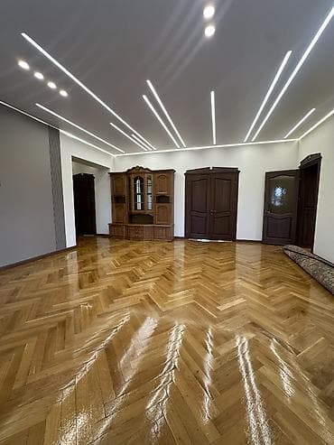 Продажа домов: 🏡 Продается просторный 3-уровневый дом 📍 Кызыл-Аскер, ул. Казакова — 3