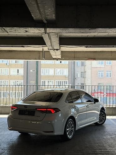 Продажа авто: Toyota Corolla: 2022 г., 1.8 л, Вариатор, Гибрид, Седан — 5