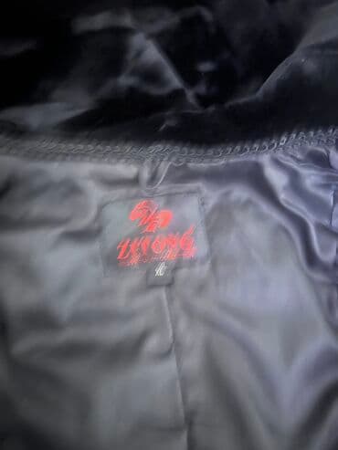 Ковролин: Продаю шубу в очень хорошем состоянии, носили мало. Рукава — 4