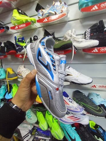 спортивное оборудование: Мужские кроссовки, 41, Joma, Новый, цвет - Белый, Платная доставка — 8