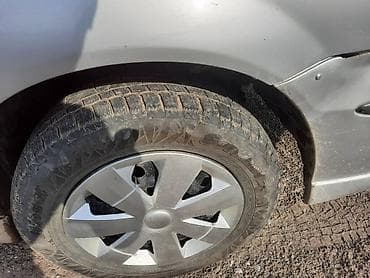 Продажа авто: Nissan Tino: 2003 г., 2.2 л, Механика, Бензин, Хэтчбэк — 6