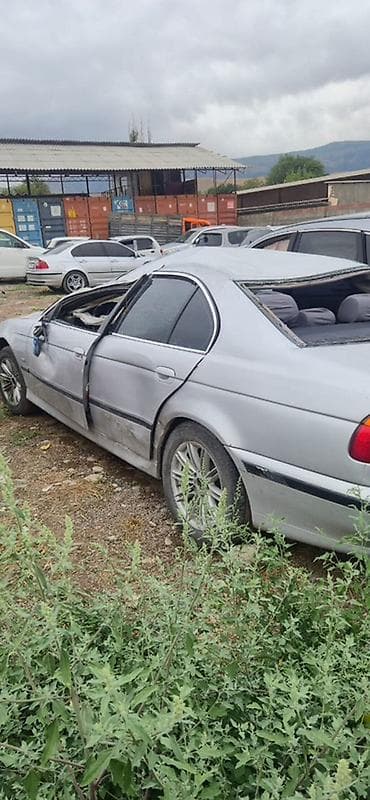 разборка бмв: BMW 5 серии E39, седан, серебристый цвет. Автомобиль после серьезного — 2