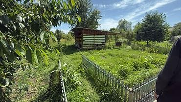 продам участки: Д ом с участком 7.5 соток в отличном состоянии, большой сад, хоз — 3