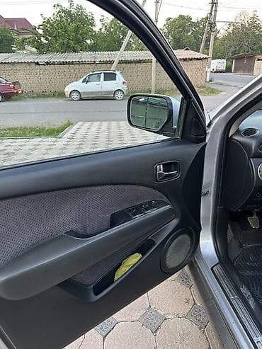купить mitsubishi outlander: Mitsubishi Outlander: 2003 г., 2 л, Механика, Бензин, Кроссовер — 10