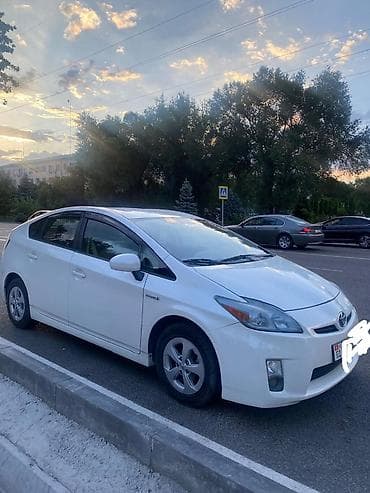 byd e2 2022: Toyota Prius: 2011 г., 1.8 л, Автомат, Гибрид, Лифтбек — 1