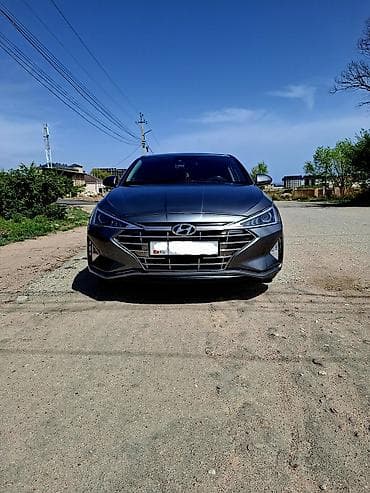 Транспорт: Hyundai Elantra: 2018 г., Типтроник, Седан — 2