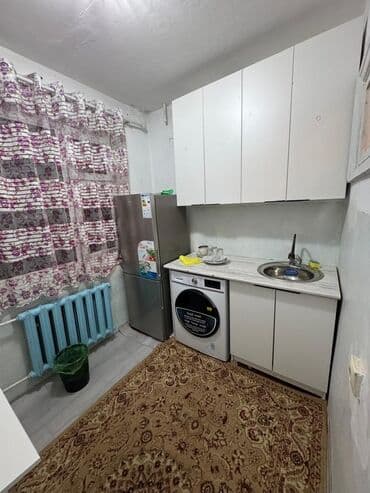 Гаражи: Сдаётся 1 комнатная квартира посуточно в городе Каракол по Ул — 2