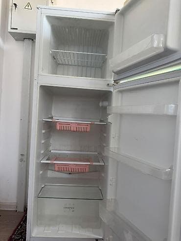 пушка газ: Холодильник Avest, Б/у, Двухкамерный, 145 * — 2