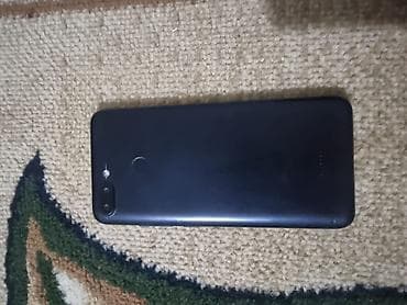strange things: Redmi, Redmi 6, Б/у, 32 ГБ, цвет - Черный, 2 SIM — 4