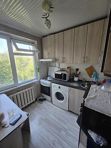 flat osh: 3 комнаты, 56 м², 4 этаж, Старый ремонт — 2