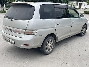 багажник на крыше: Toyota Gaia: 2002 г., 2 л, Автомат, Бензин, Минивэн — 7