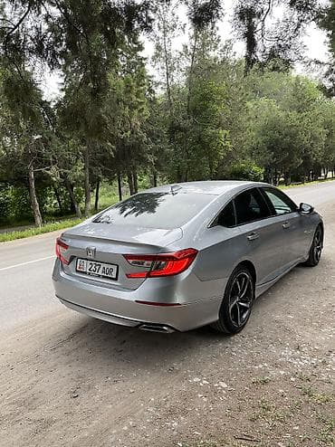 Транспорт: Honda Accord: 2018 г., 1.5 л, Автомат, Бензин, Седан — 4