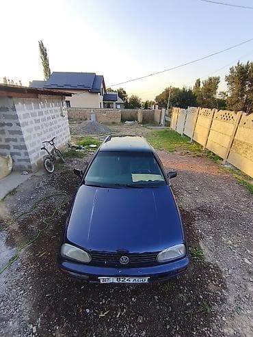 mazda 3 2004: Volkswagen Golf: 1994 г., 1.6 л, Механика, Бензин, Хэтчбэк — 7