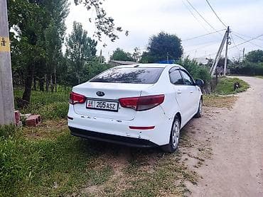 Kia Rio: 2017 г., 1.6 л, Автомат, Бензин, Седан