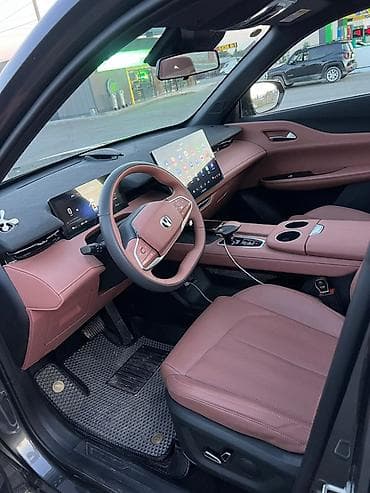 Транспорт: Changan Uni-Z: 2025 г., Автомат, Бензин, Кроссовер — 8
