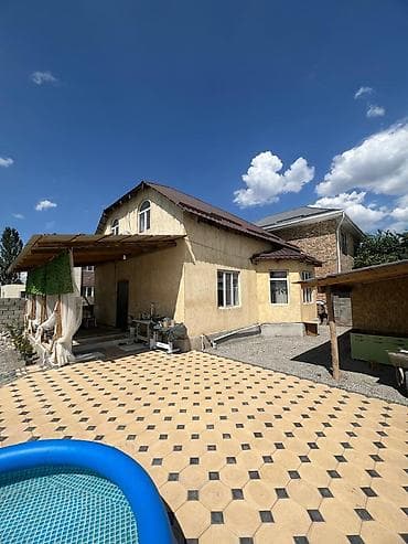 🏙️ Продается 2х этажный Дом в 📍ж/м Ак-Ордо1 🏢 Дом: кирпичный дом с